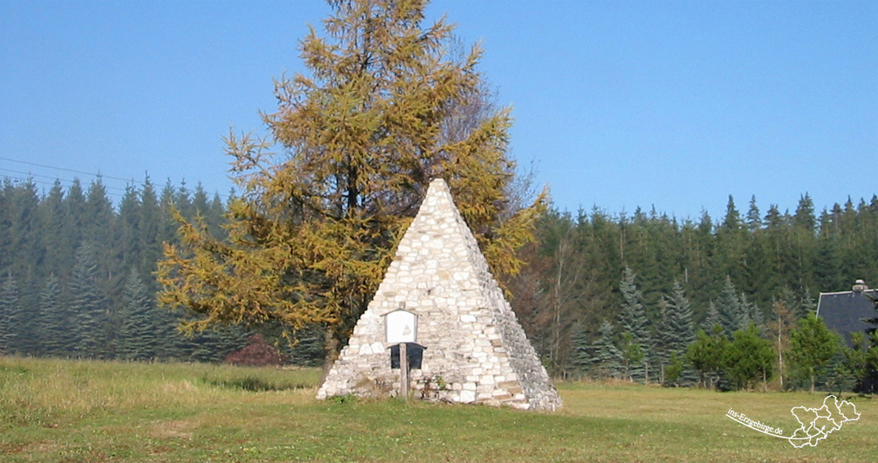 Steinpyramide