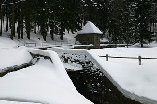 Wasserkreuzung